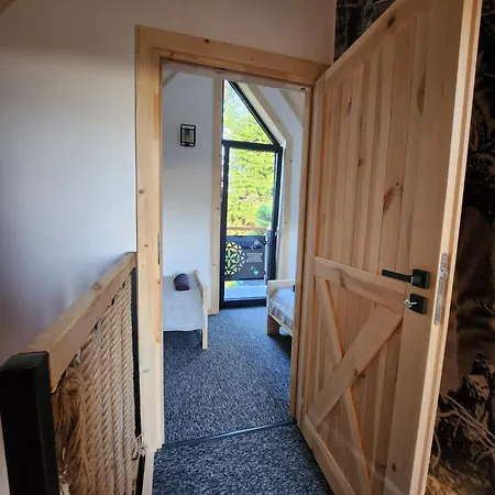 Pod Laskiem * Czerwienne