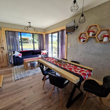 Pod Laskiem * Czerwienne