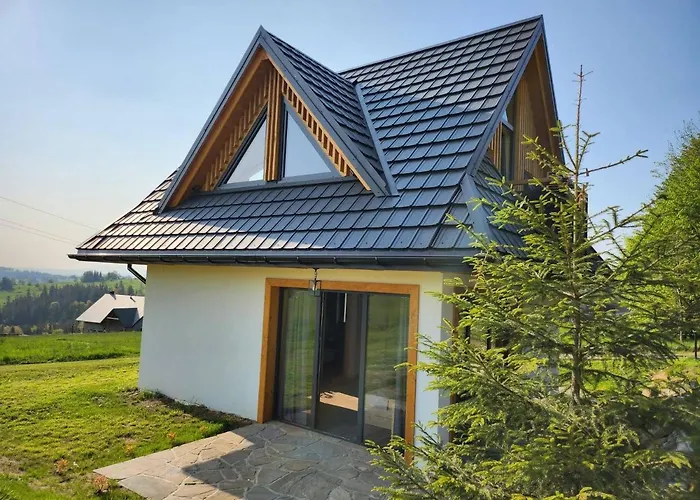 Pod Laskiem Czerwienne