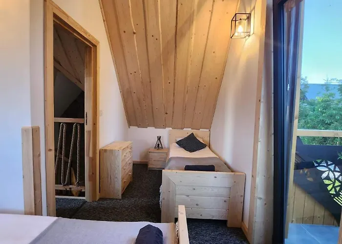 Pod Laskiem * Czerwienne