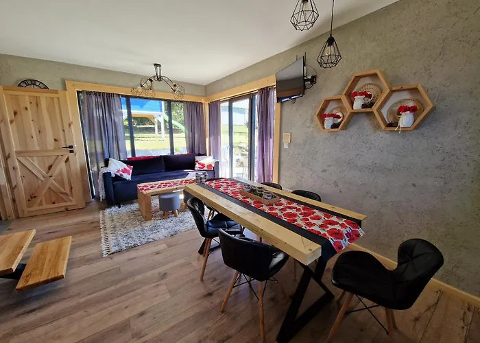 Pod Laskiem * Czerwienne